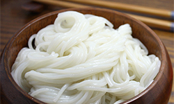 過(guò)橋米線加盟開(kāi)店，如何判斷米線的質(zhì)量