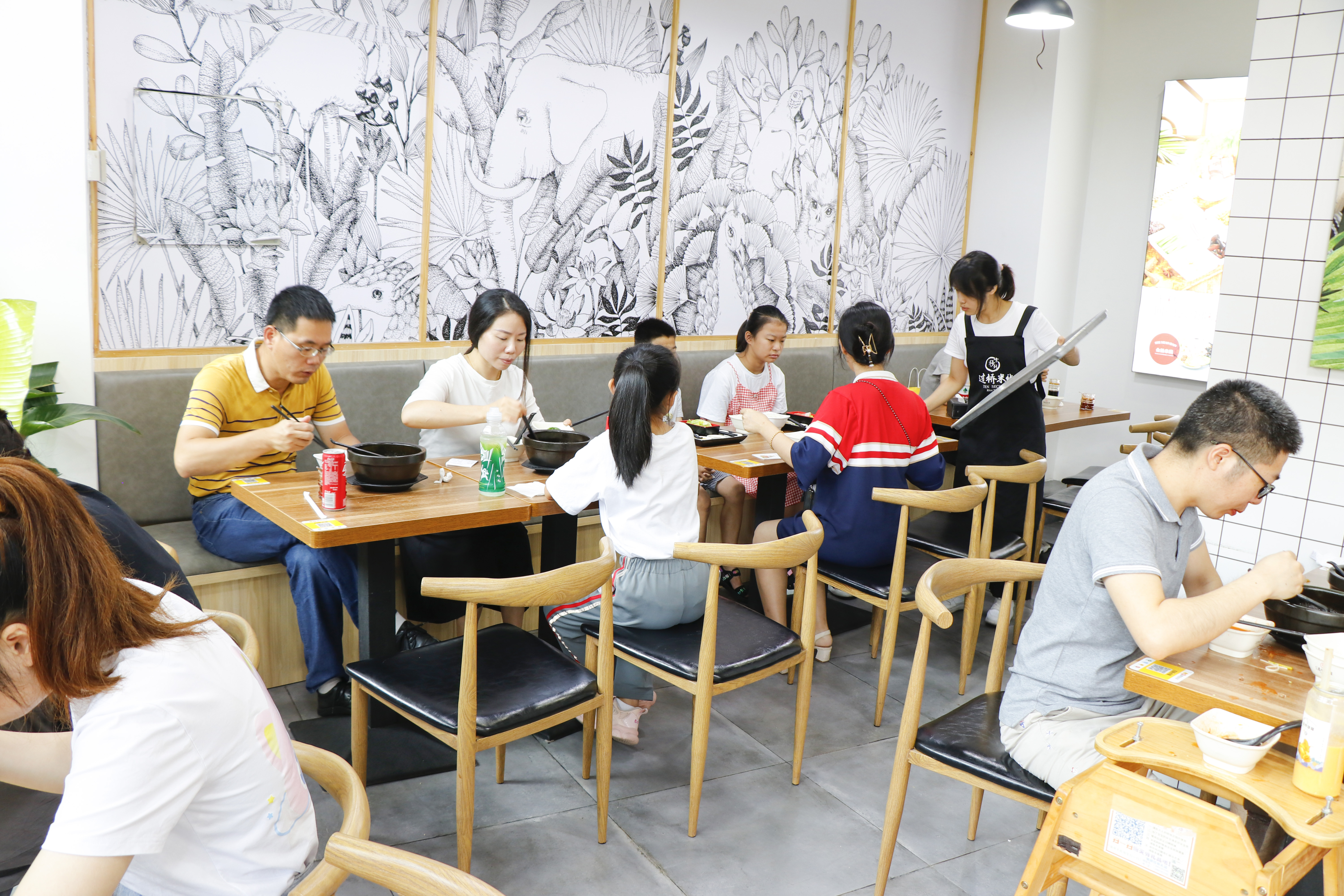 十秒到過(guò)橋米線是你創(chuàng)業(yè)的好項(xiàng)目